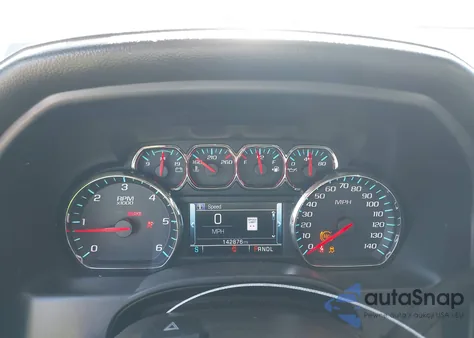 2017 Chevrolet Silverado 1500 High Country z USA, uszkodzony, nr VIN 3GCPCTEJ1HG425517